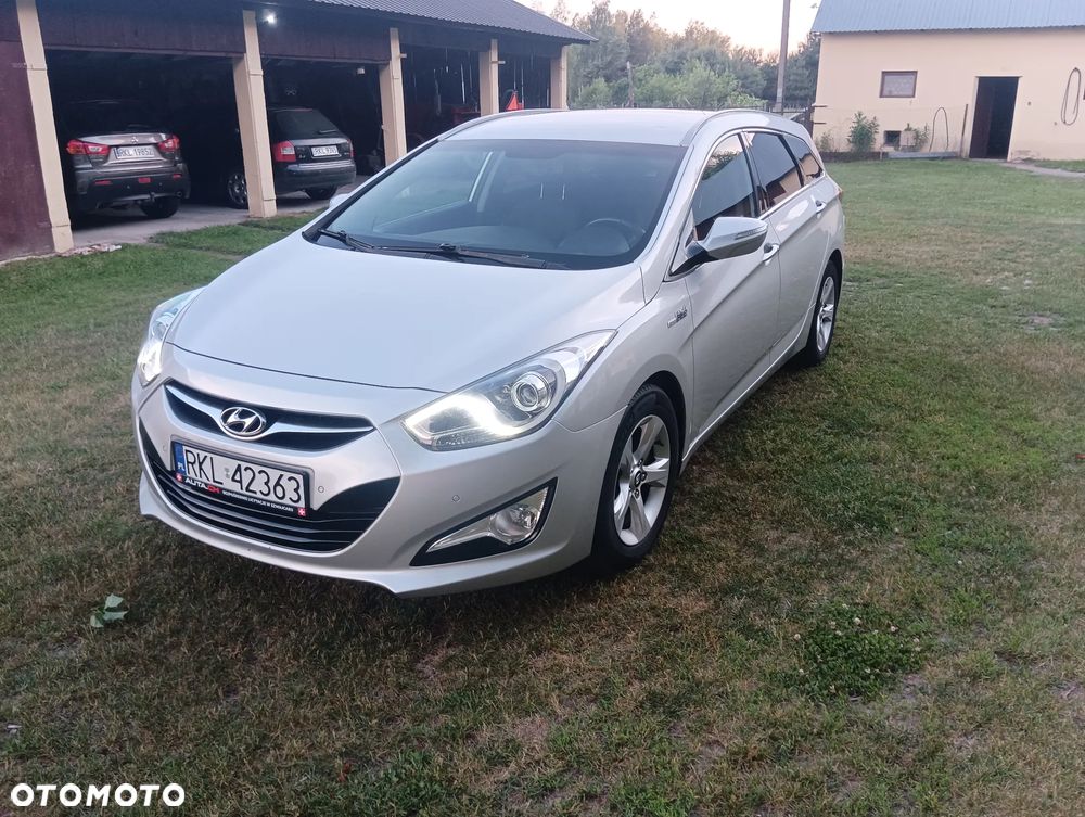 Hyundai i40 Kombi blue 1.6 Space - 1