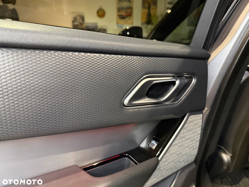 Land Rover Range Rover Velar 3.0 SD6 R-Dynamic - 23