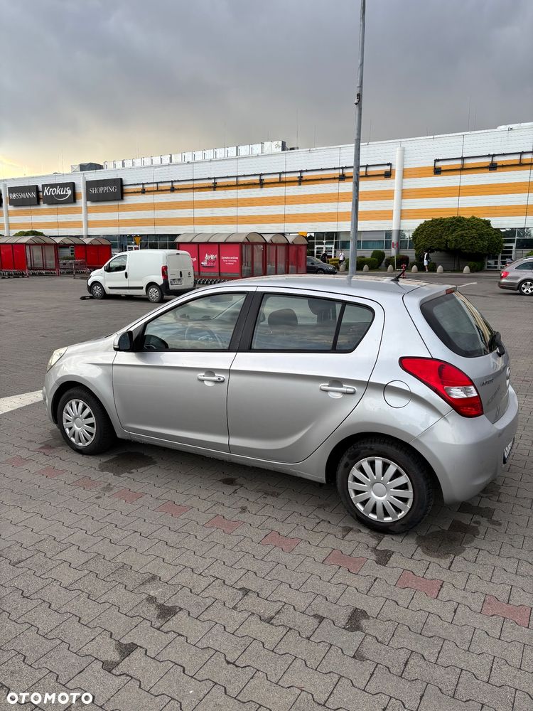 Hyundai i20 1.2 Comfort EU5 - 4