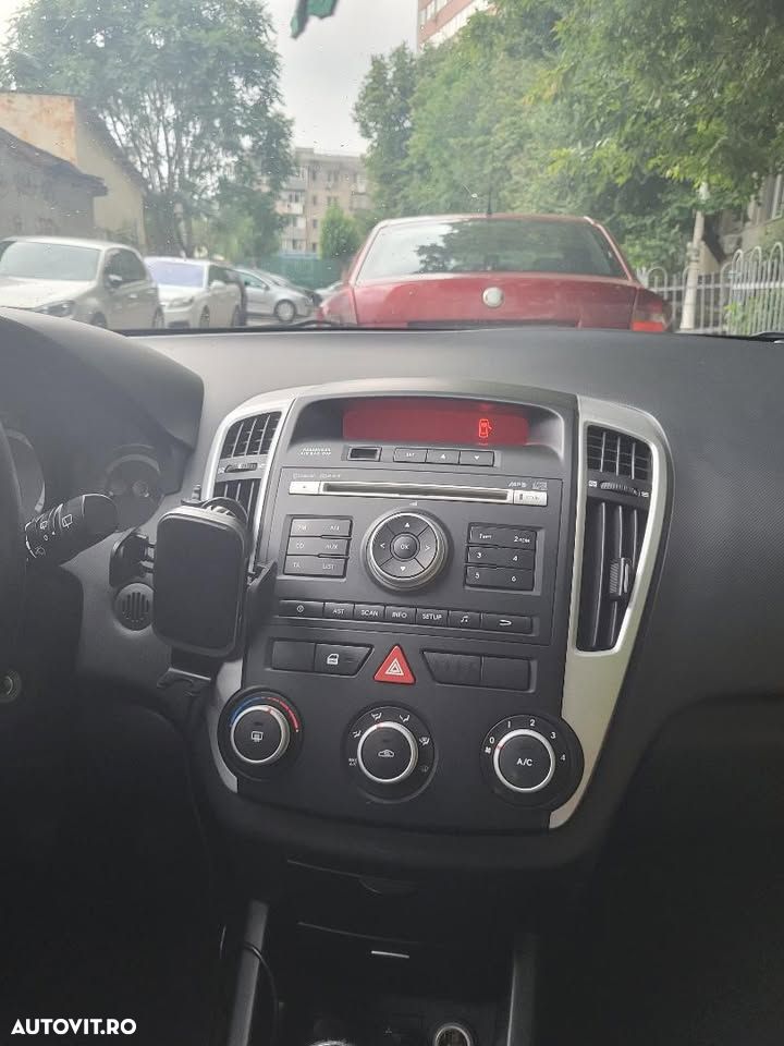 Kia Ceed 1.6 CRDi Vision - 8