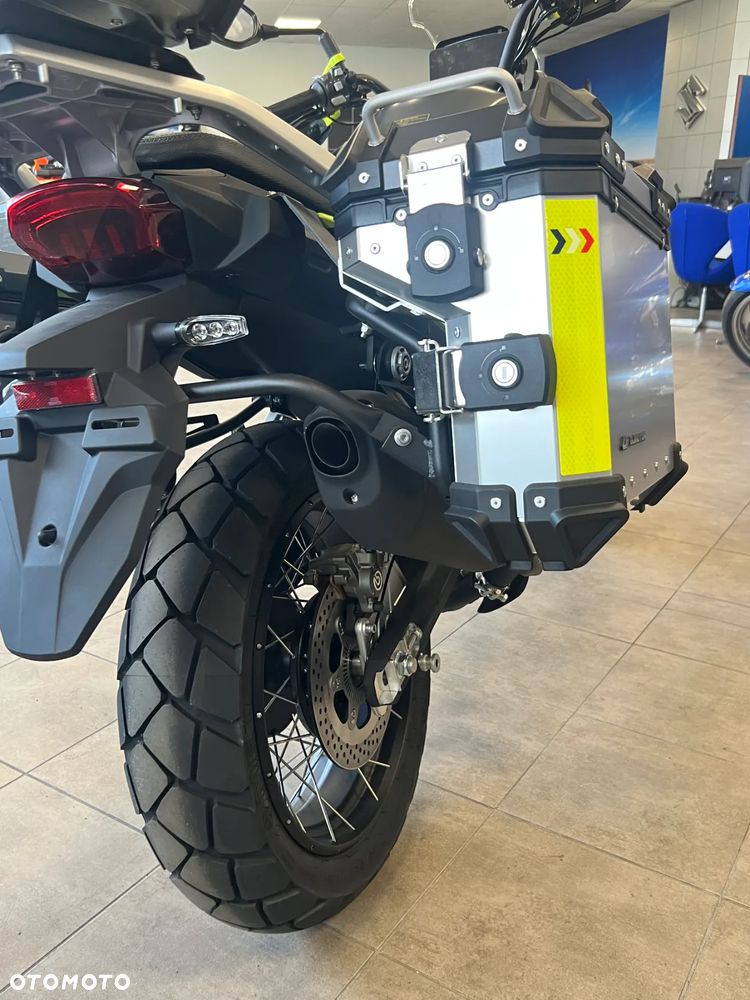 QJMOTOR SVT 650X - 21