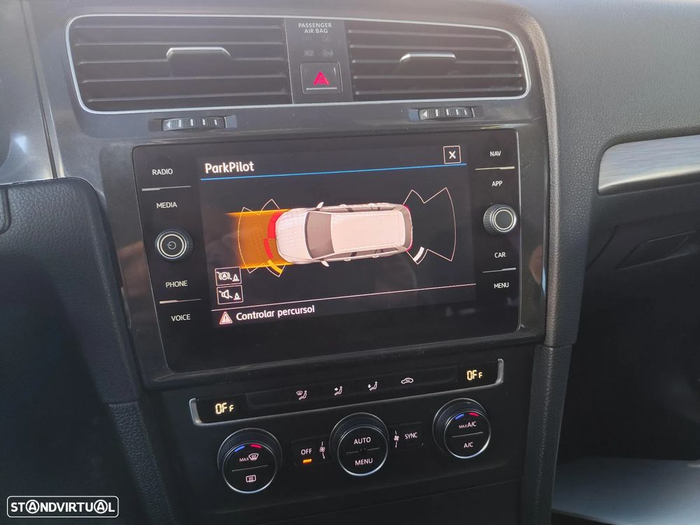 VW Golf Variant 1.6 TDi Confortline - 51