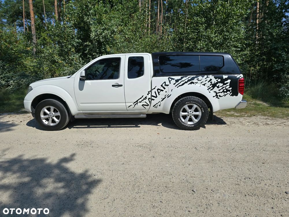 Nissan Navara 2.5 D Platinum - 9