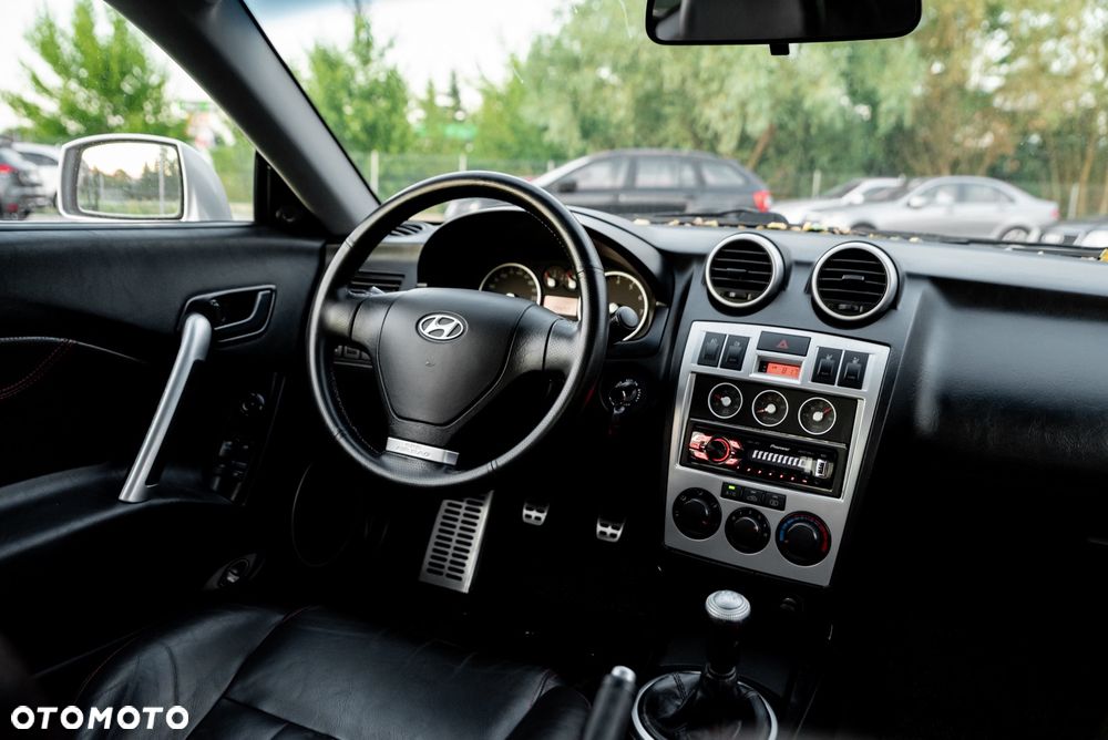 Hyundai Coupe 2.0 GLS - 27