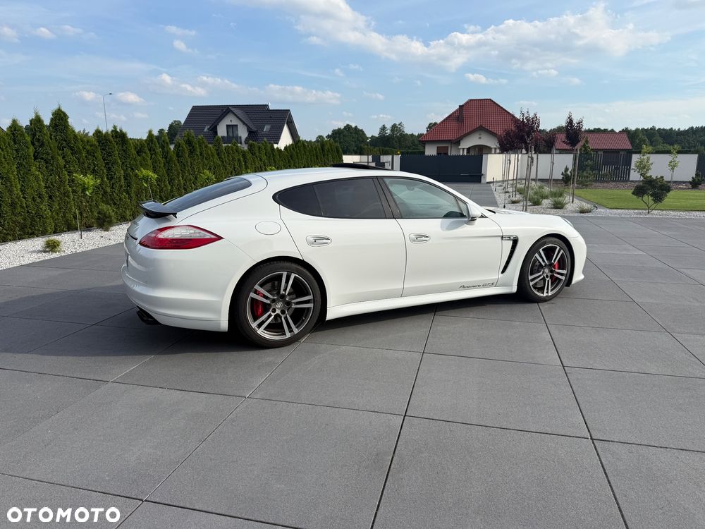 Porsche Panamera GTS - 19