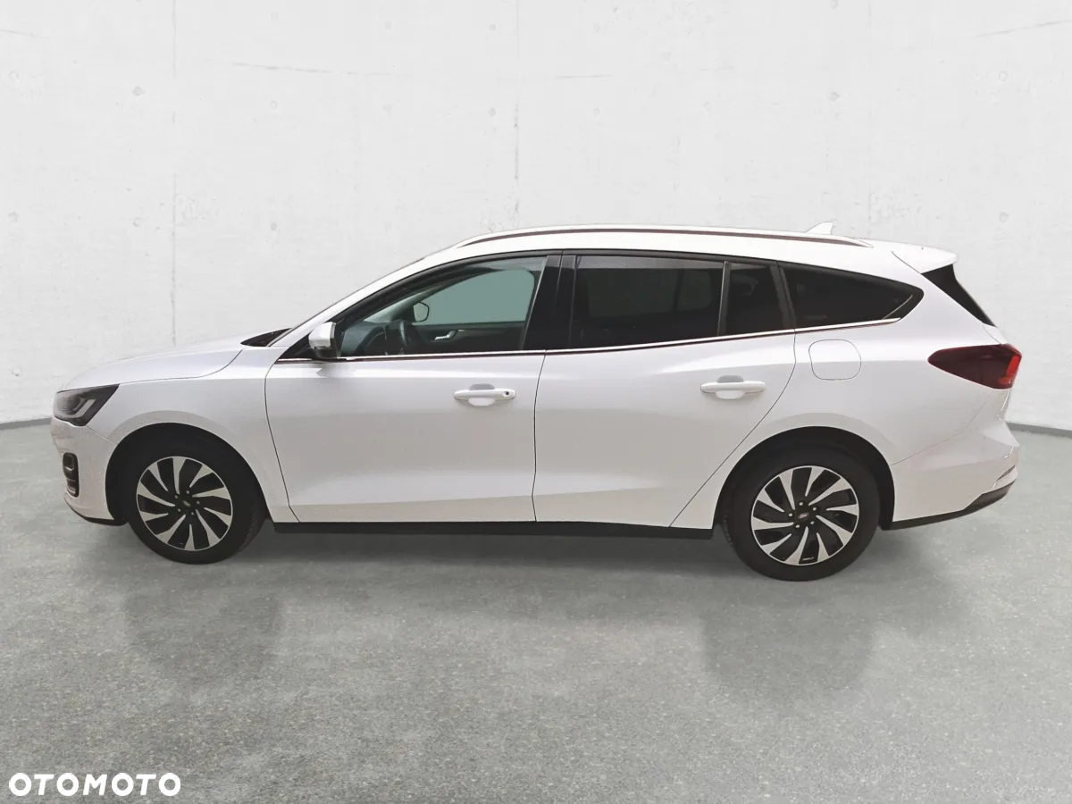Ford Focus 1.0 EcoBoost Hybrid ACTIVE DESIGN - 3