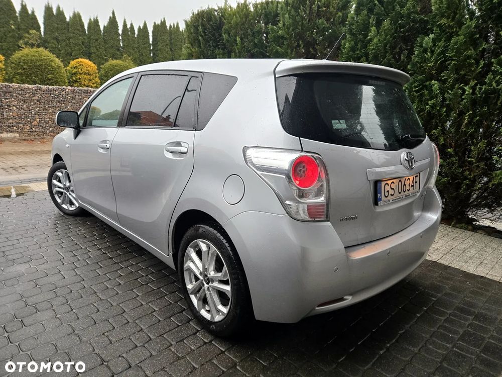 Toyota Verso 2.0 D-4D Executive - 3