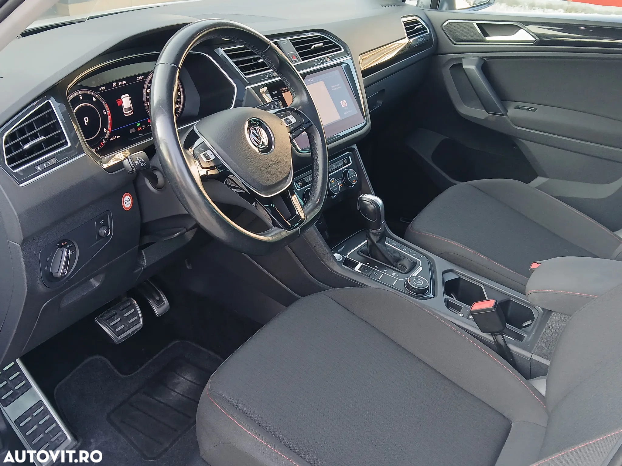 Volkswagen Tiguan - 14