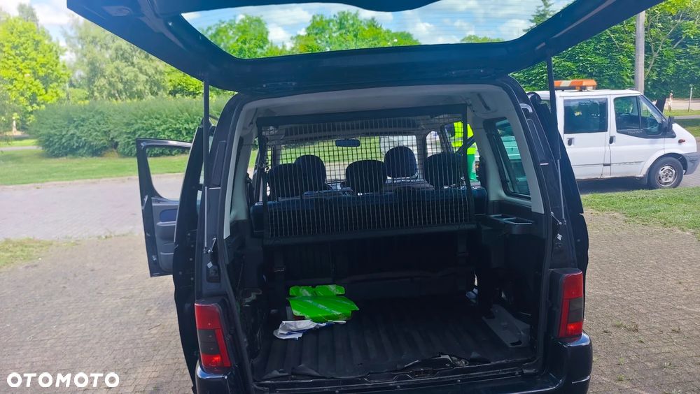 Citroën Berlingo 1.6i Pakiet Plus - 29