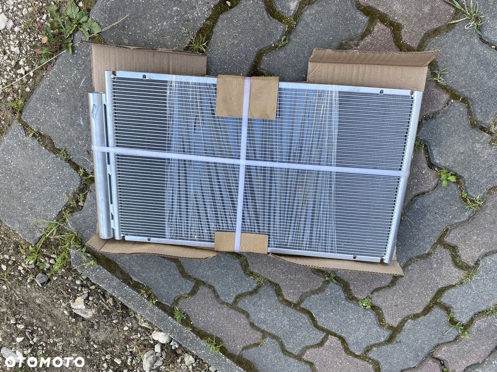 CHŁODNICA KLIMATYZACJI TOYOTA PRIUS II 8845047020 ZAMIENIK - 2