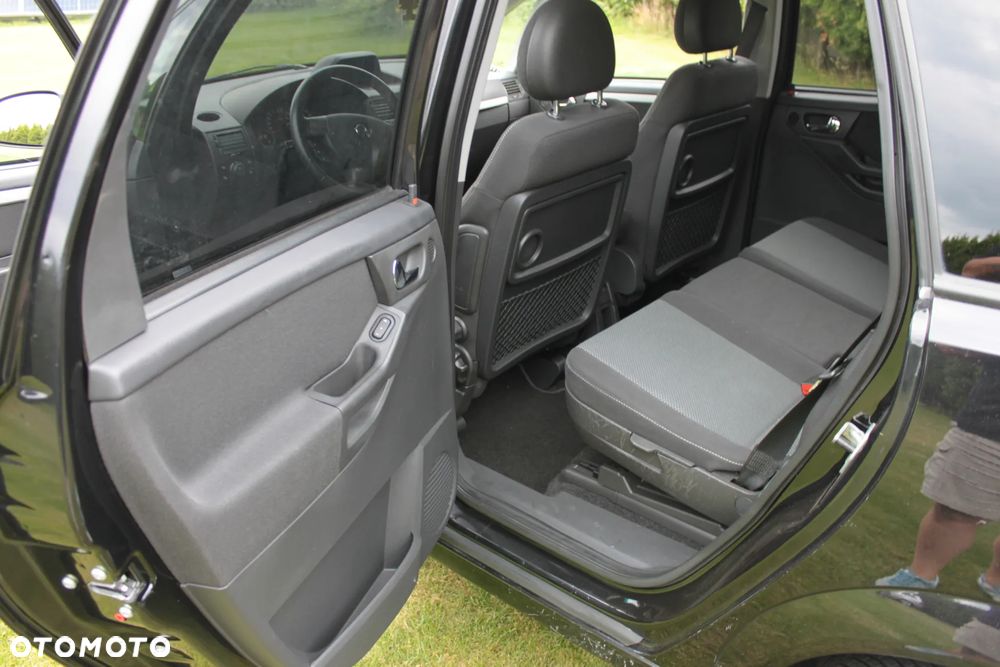 Opel Meriva - 12