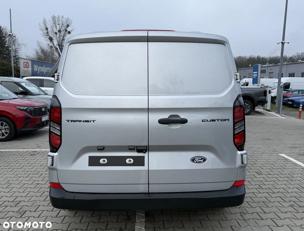 Ford Transit Custom 320 L2 Van Blaszak 150KM - 12