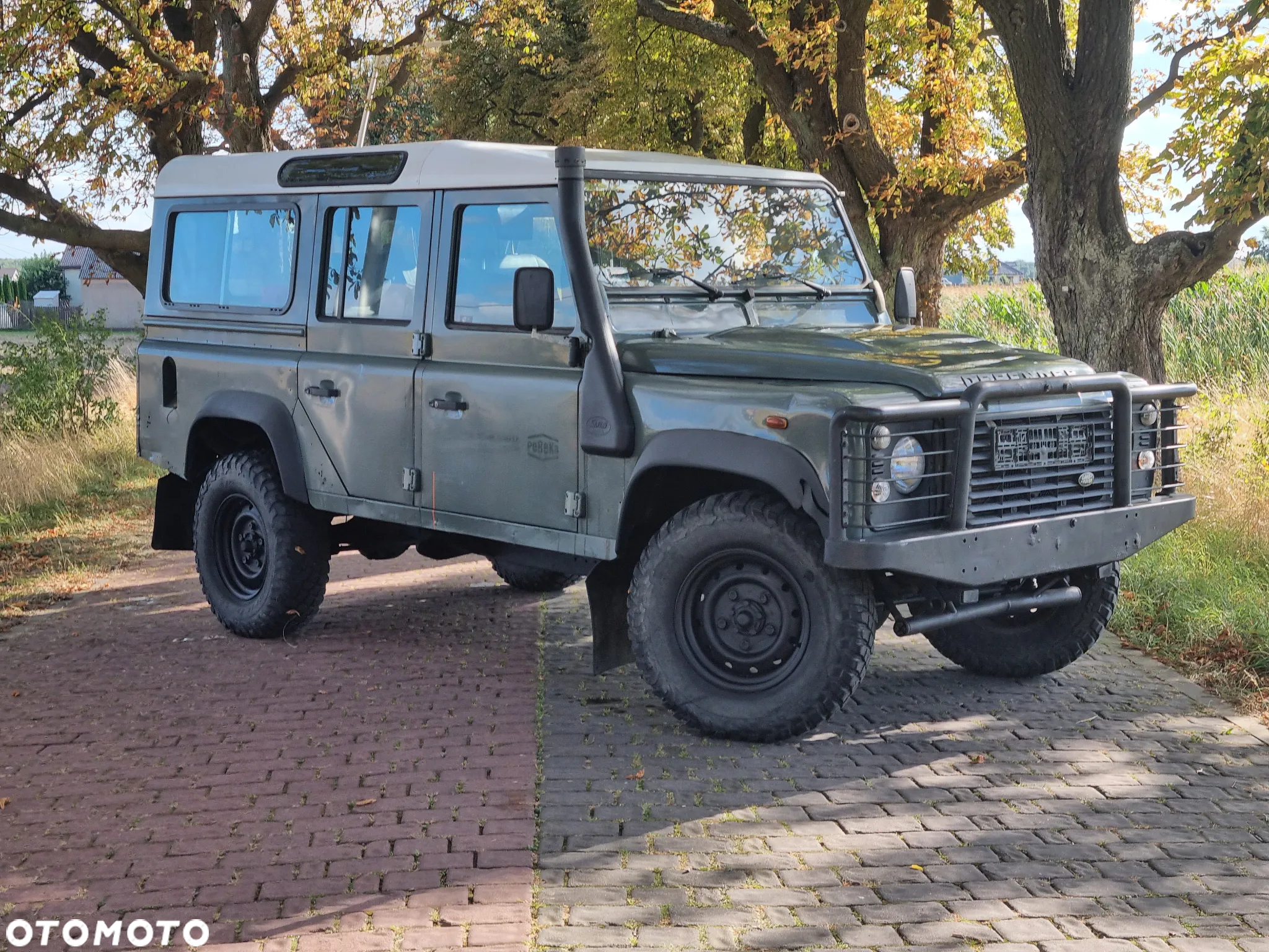 Land Rover Defender - 19