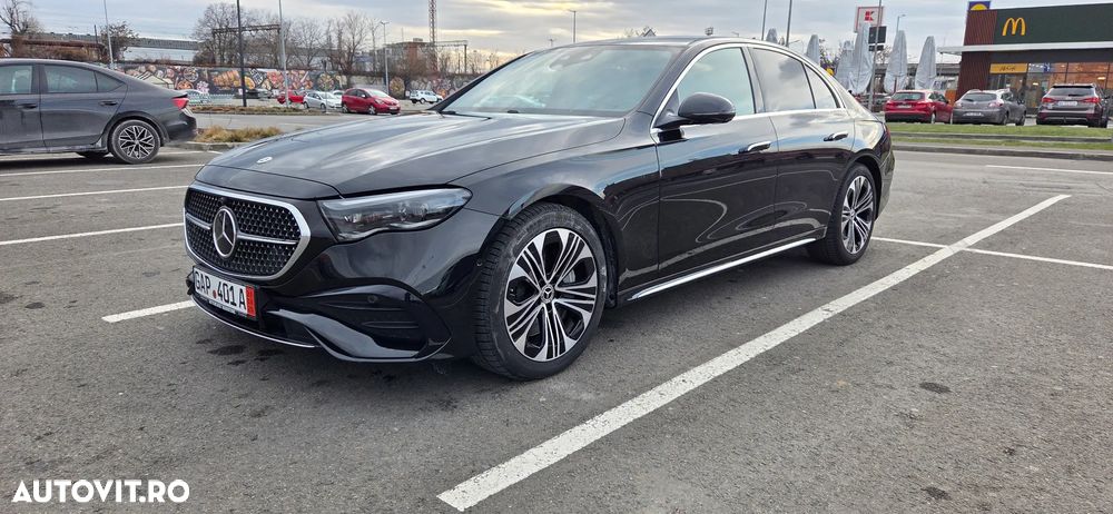 Mercedes-Benz E 220 d 4Matic 9G-TRONIC Edition AMG Line - 2