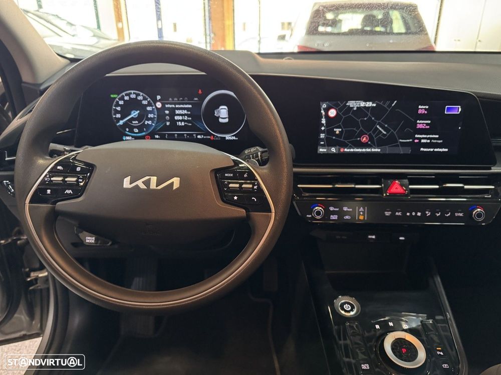 Kia Niro EV 64kWh Drive - 13