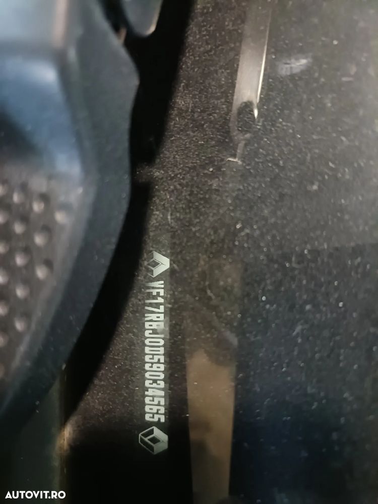 Renault Clio - 7