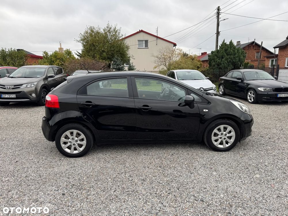 Kia Rio - 6