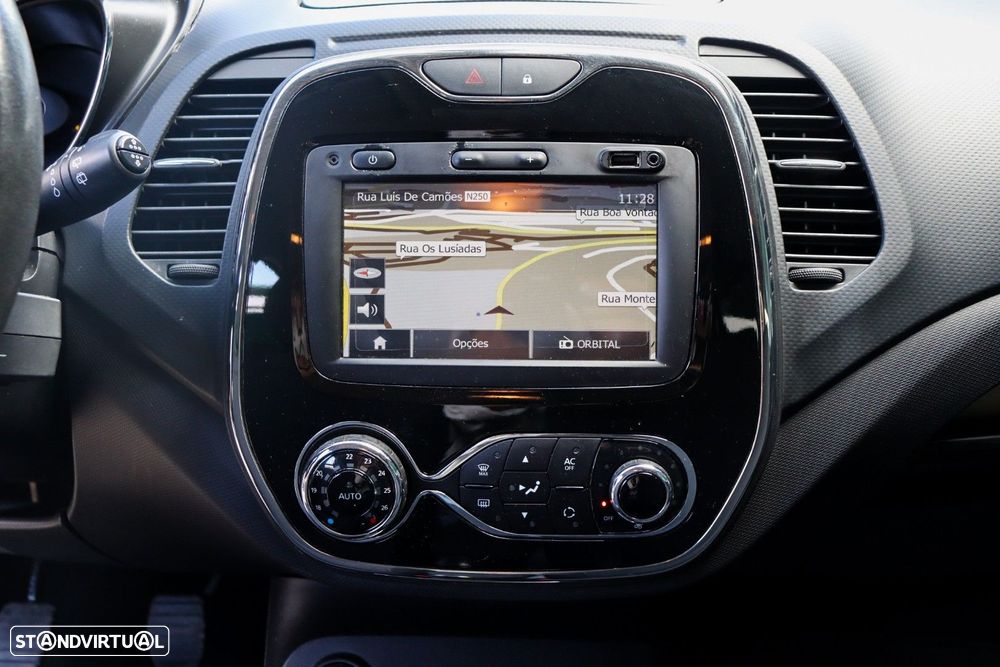 Renault Captur 1.5 dCi Exclusive - 11
