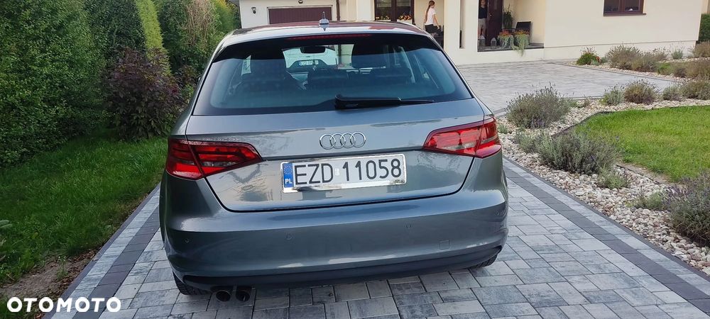 Audi A3 Sportback 2.0 TDI S tronic - 12