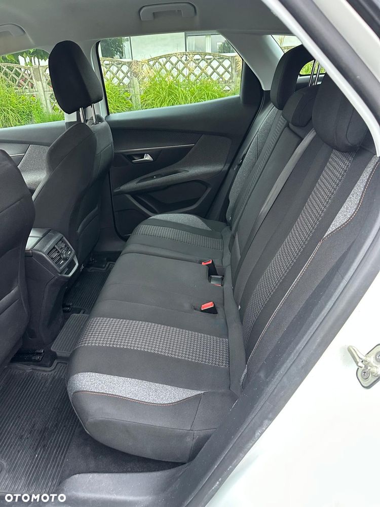 Peugeot 3008 - 13
