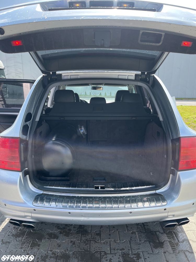 Porsche Cayenne - 6