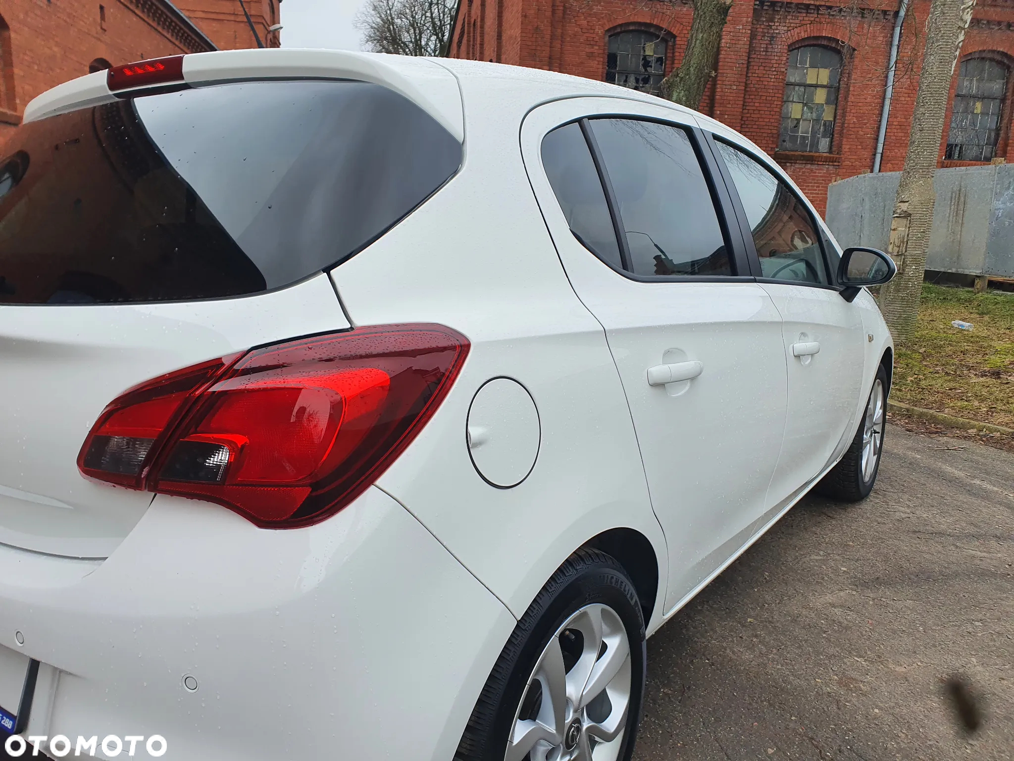 Opel Corsa 1.4 Cosmo - 4