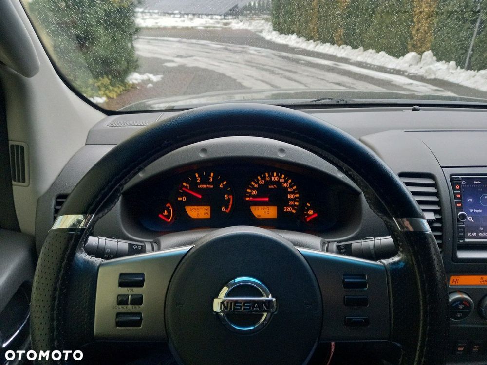Nissan Navara - 35