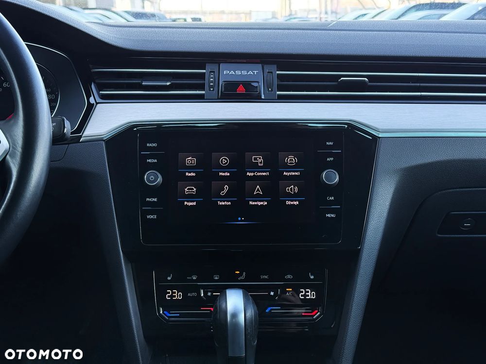 Volkswagen Passat 2.0 TSI Elegance DSG - 31
