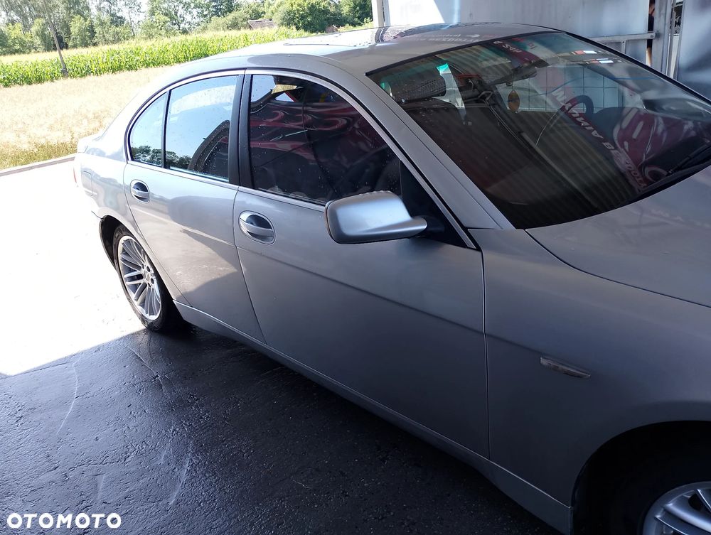 BMW Seria 7 - 18