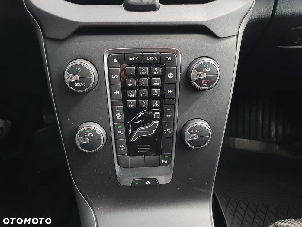 Volvo V40 D3 Kinetic - 33