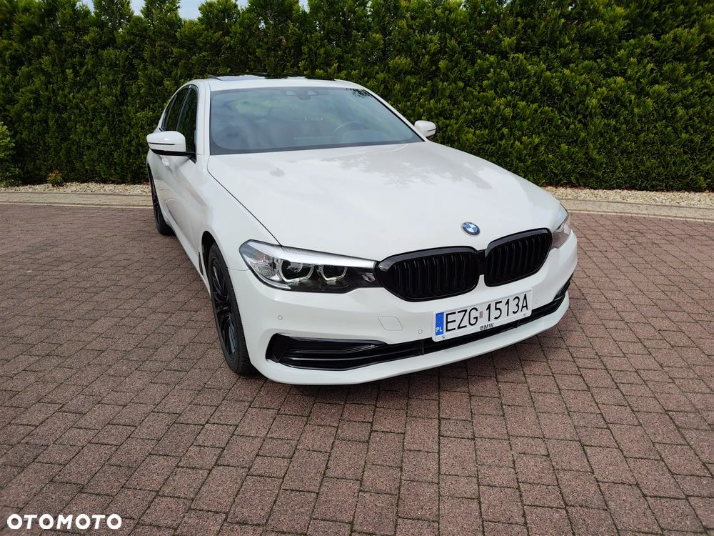 BMW Seria 5 530e iPerformance xDrive Luxury Line sport - 13