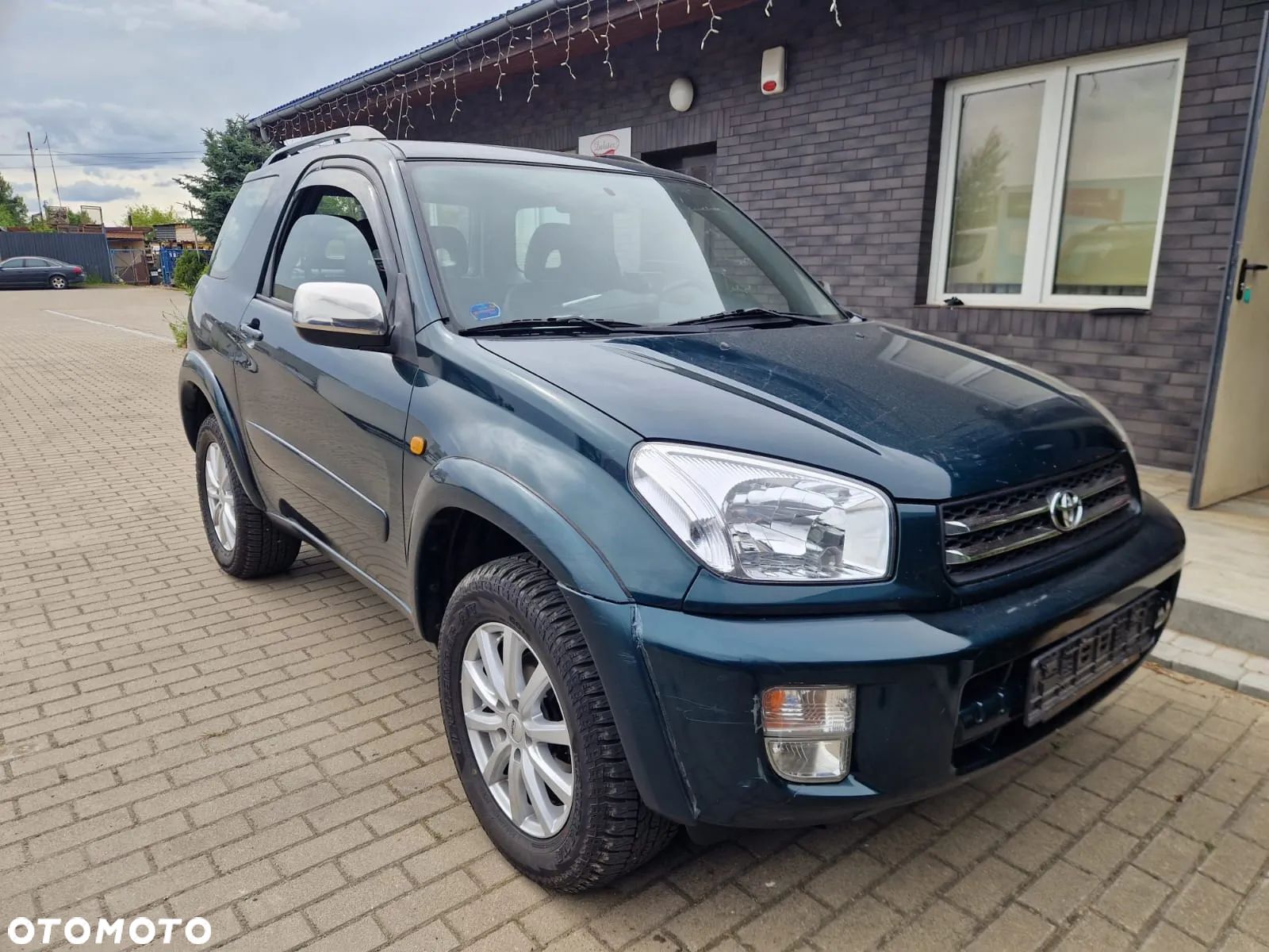 Toyota RAV4 - 1