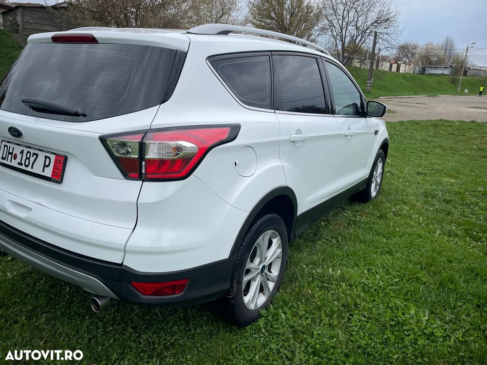 Ford Kuga 2.0 TDCi 4x4 Aut. Titanium - 10
