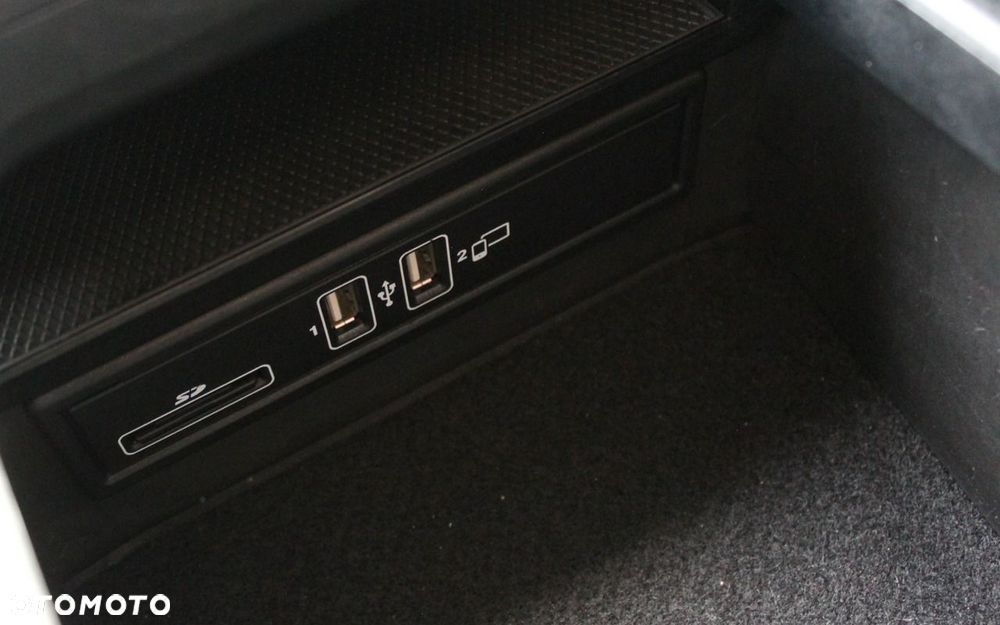 Mercedes-Benz Klasa C 200 d 9G-TRONIC Exclusive - 34