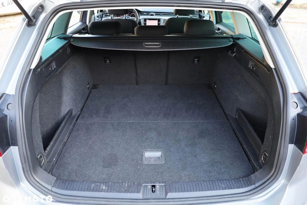 Volkswagen Passat 2.0 TDI EVO Essence - 40