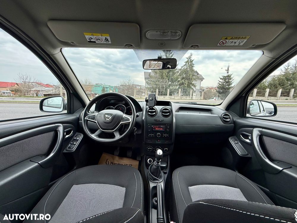 Dacia Duster 1.6 4x4 Laureate - 7
