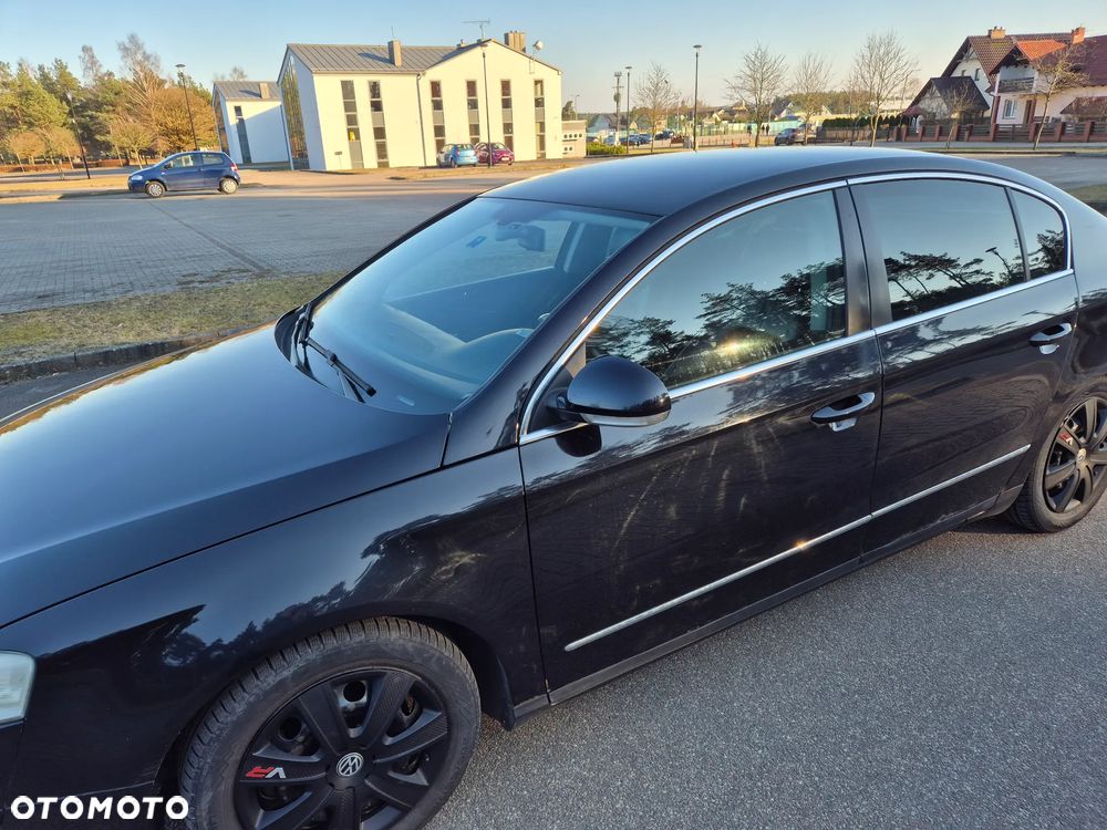 Volkswagen Passat 2.0 TDI DPF Highline - 27