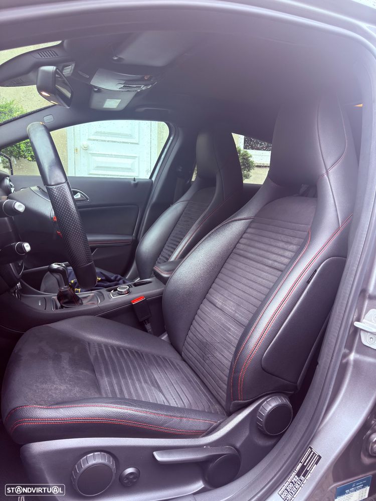 Mercedes-Benz A 200 d AMG Line - 4
