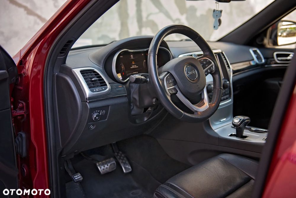 Jeep Grand Cherokee - 13
