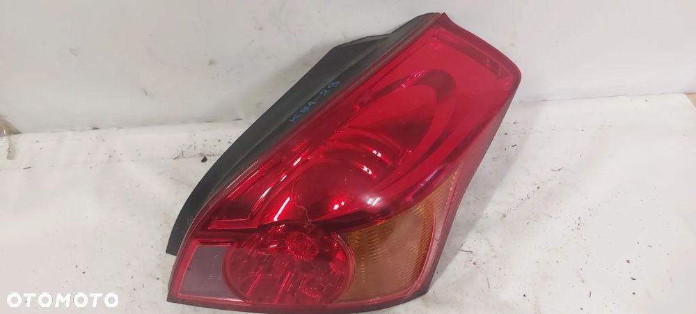 .  TYL TYLNA LAMPA PRAWA KIA PRO CEED 1 - 2