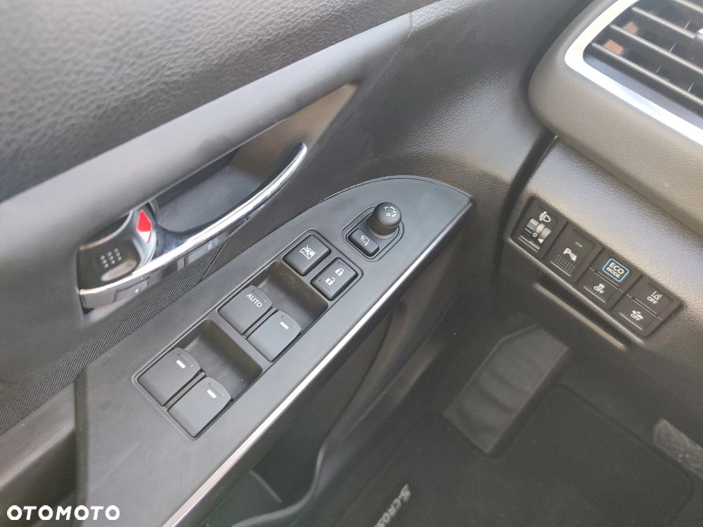 Suzuki SX4 S-Cross 1.5 DualJet Hybrid Premium Plus SP AGS - 22