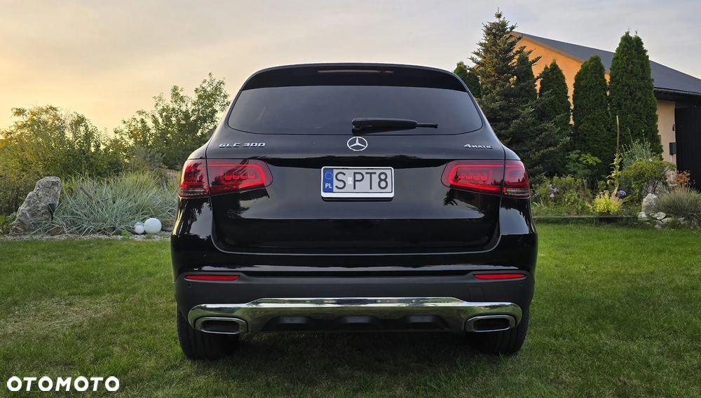 Mercedes-Benz GLC 300 4-Matic - 8