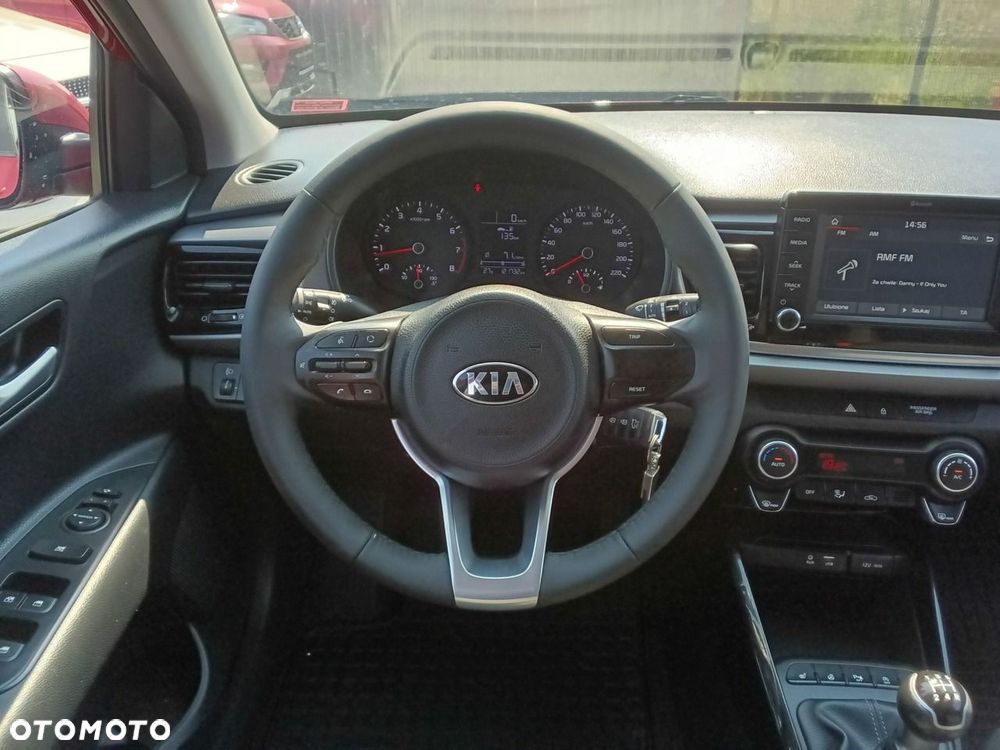 Kia Rio - 24