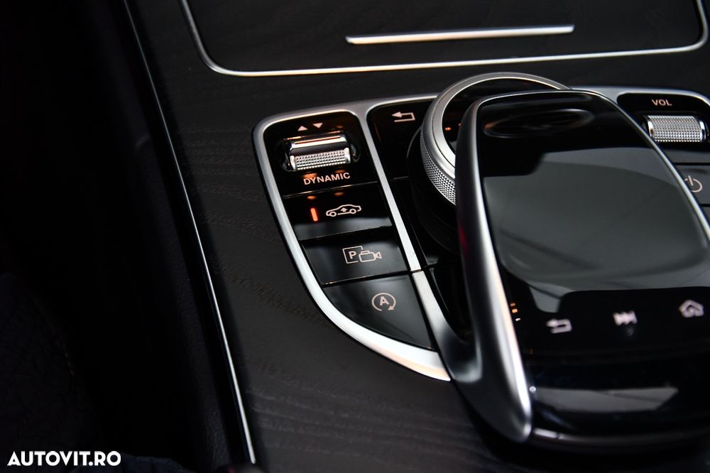 Mercedes-Benz C 300 d 4Matic 9G-TRONIC - 15