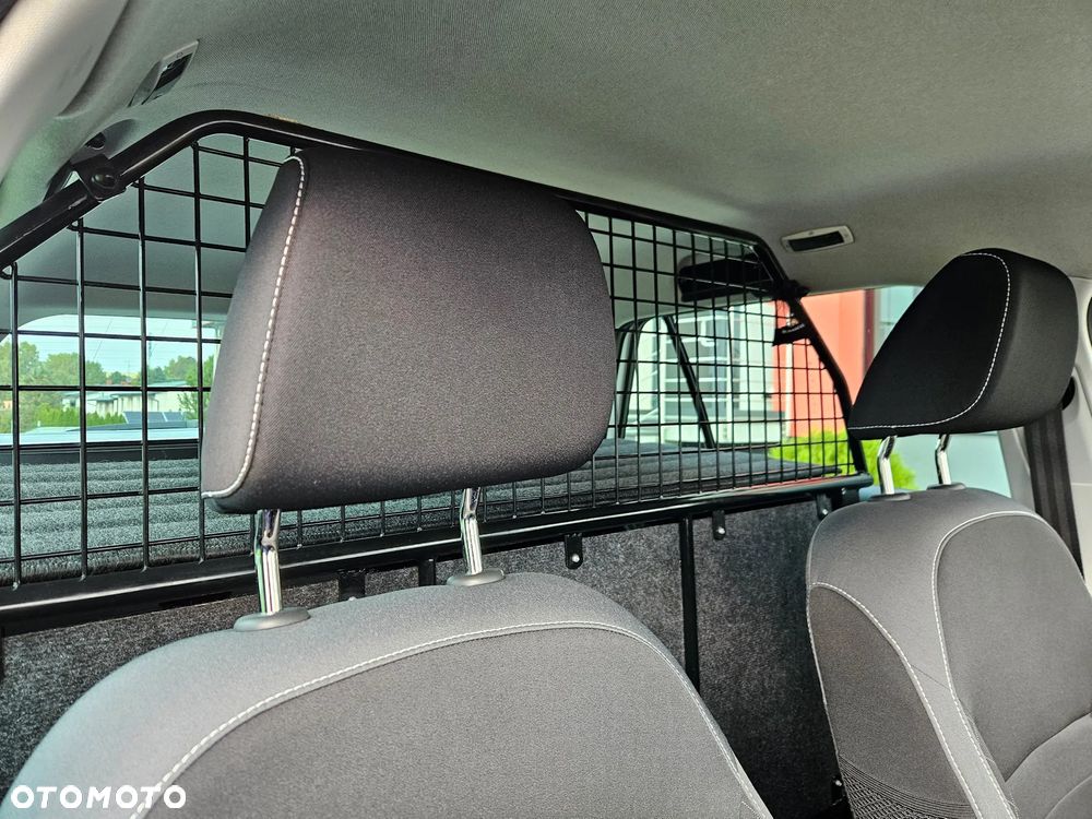 Škoda FABIA VAN 1.0 MPI - 18