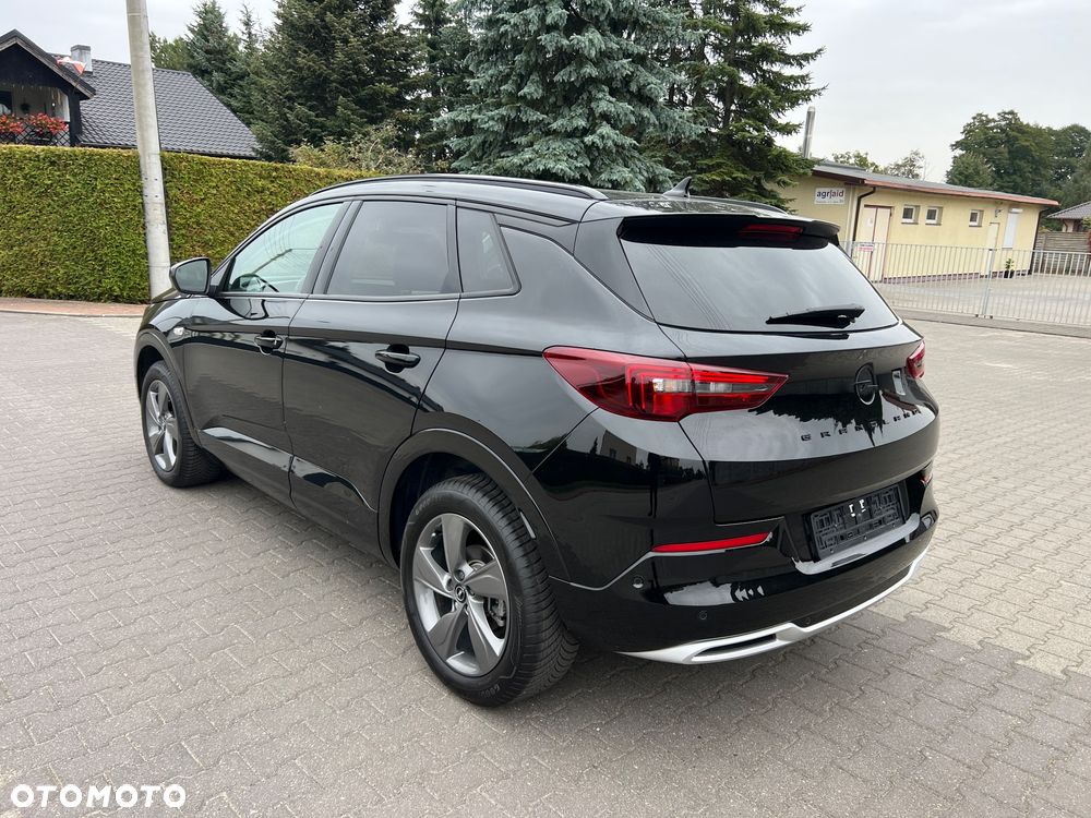 Opel Grandland 1.2 T GS Line S&S - 4