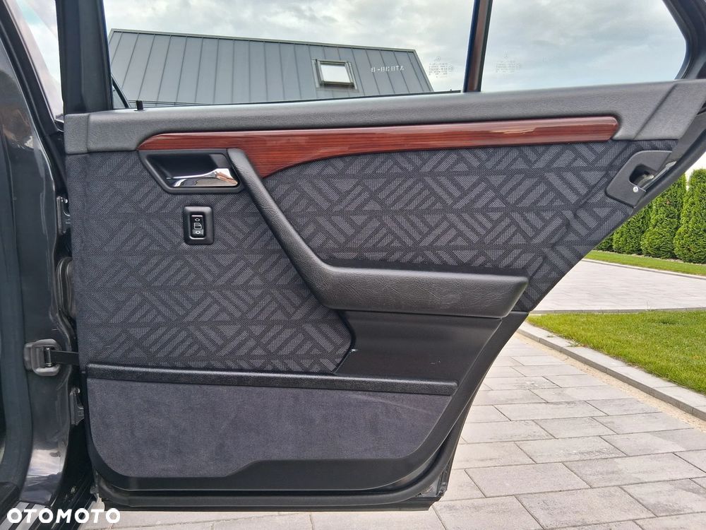 Mercedes-Benz Klasa C 220 D Classic - 21