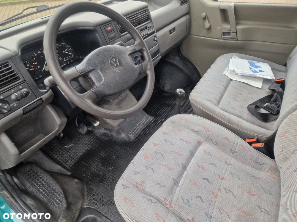 Volkswagen Transporter - 8