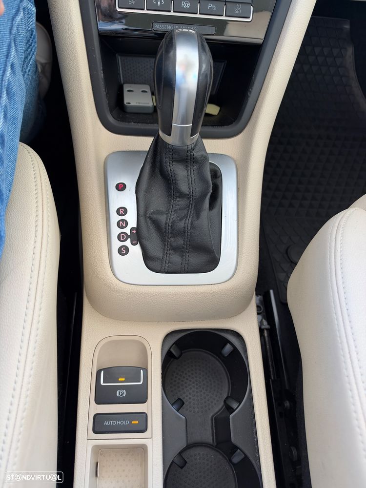 VW Sharan 2.0 TDI Blue Highline DSG - 18