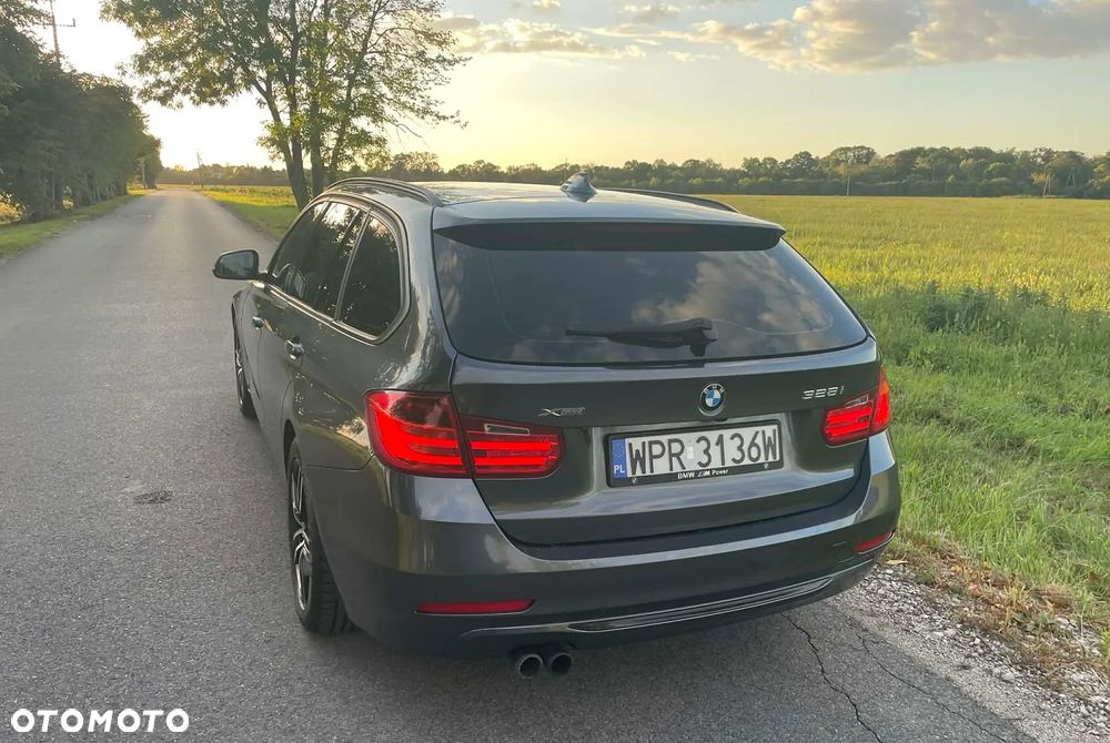 BMW 328I 2013 photo 5